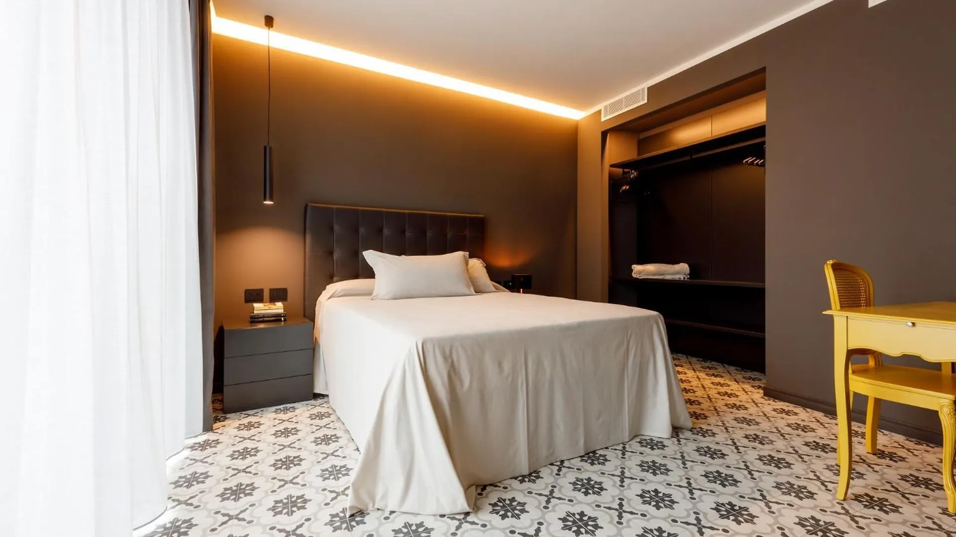 ** Hotel Deville & Spa Costermano Italy